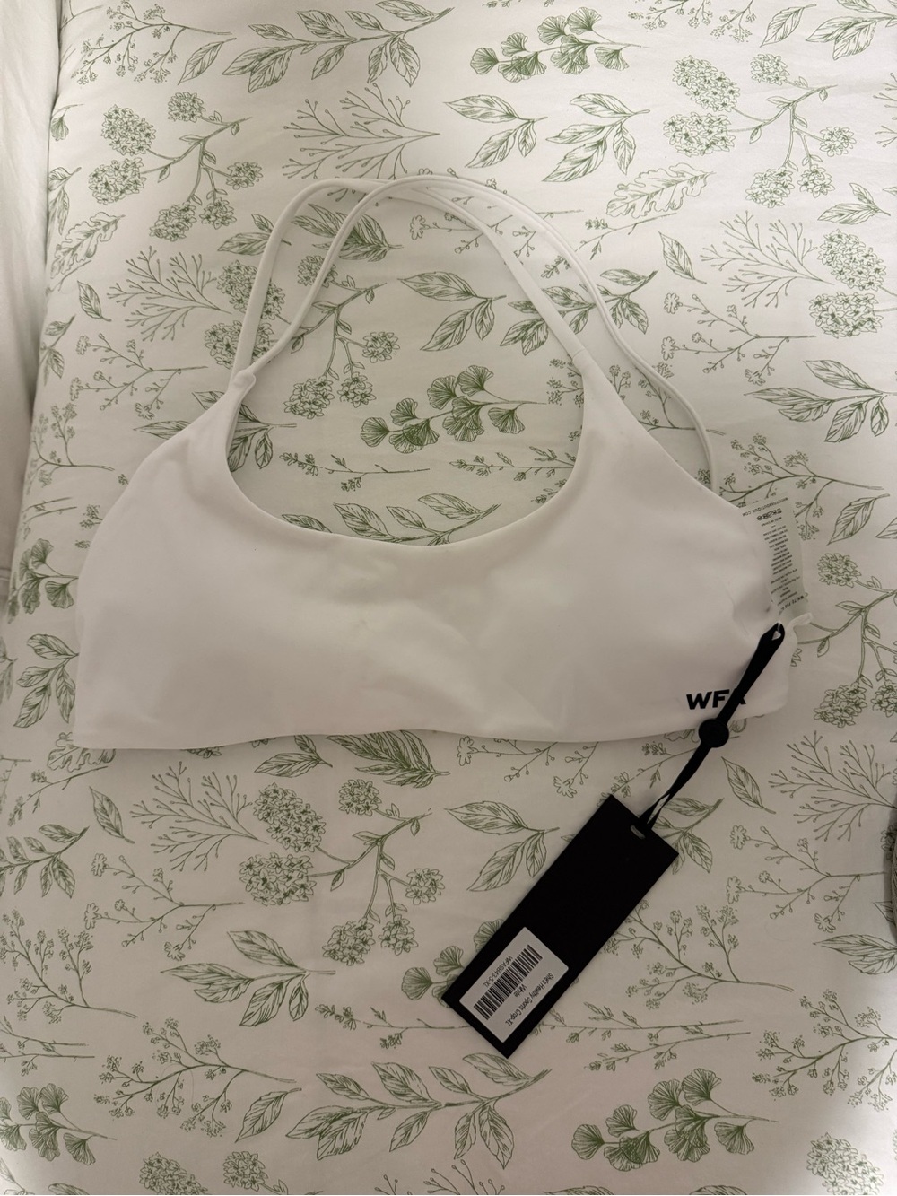 NWOT Whitefox white sports bra size L